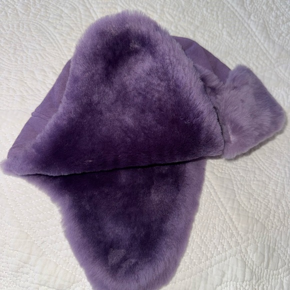 UGG Kids Lavender Shearling Hat - Picture 6 of 7